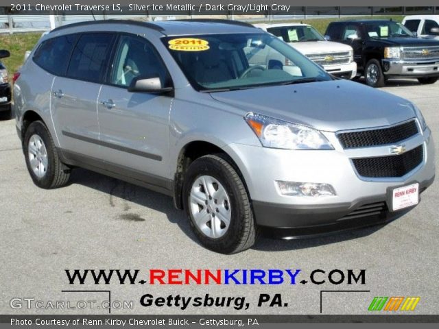2011 Chevrolet Traverse LS in Silver Ice Metallic