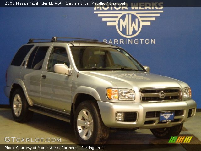 2003 Nissan Pathfinder LE 4x4 in Chrome Silver Metallic