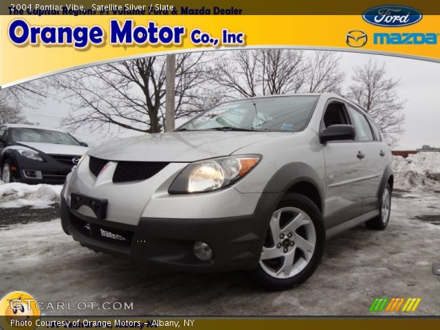 2004 Pontiac Vibe  in Satellite Silver