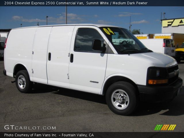 2004 Chevrolet Express 2500 Commercial Van in Summit White