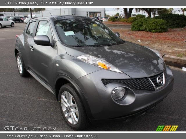 2013 Nissan Juke S in Gun Metallic