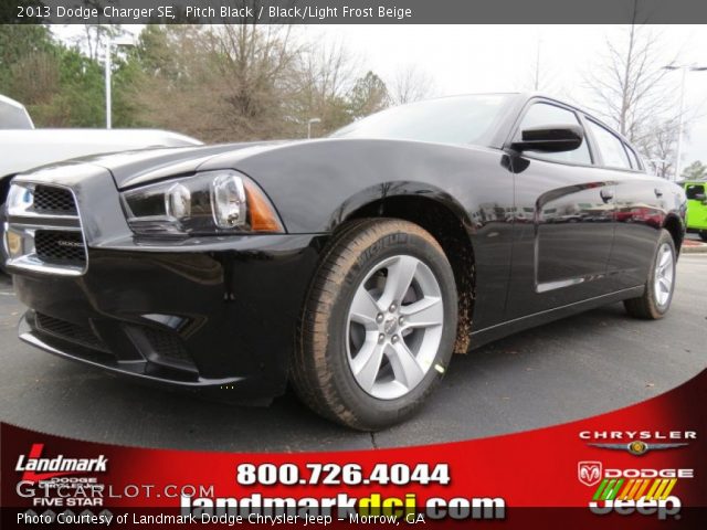 2013 Dodge Charger SE in Pitch Black
