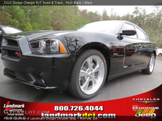 2013 Dodge Charger R/T Road & Track in Pitch Black
