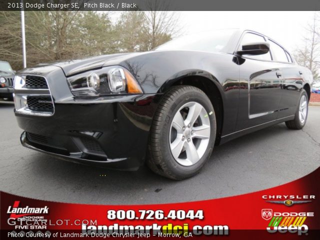 2013 Dodge Charger SE in Pitch Black