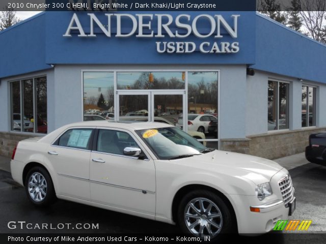 2010 Chrysler 300 C HEMI in Bright White