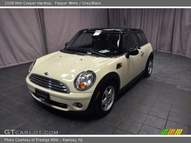 2008 Mini Cooper Hardtop in Pepper White