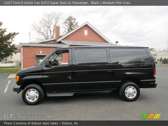 2007 Ford E Series Van E350 Super Duty XL Passenger in Black