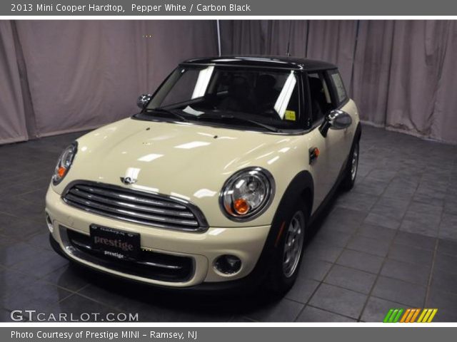 2013 Mini Cooper Hardtop in Pepper White