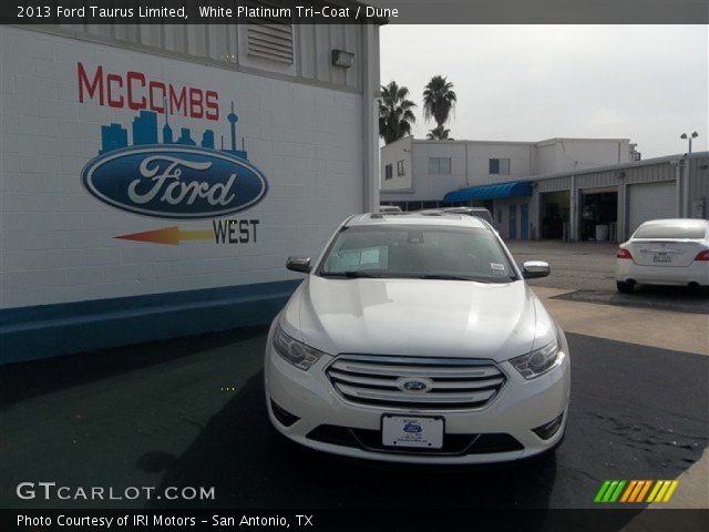 2013 Ford Taurus Limited in White Platinum Tri-Coat