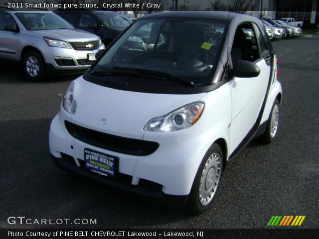 2011 Smart fortwo pure coupe in Crystal White