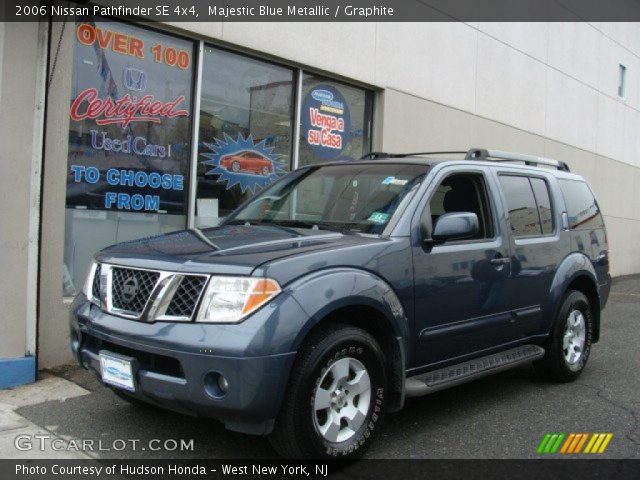 2006 Nissan Pathfinder SE 4x4 in Majestic Blue Metallic