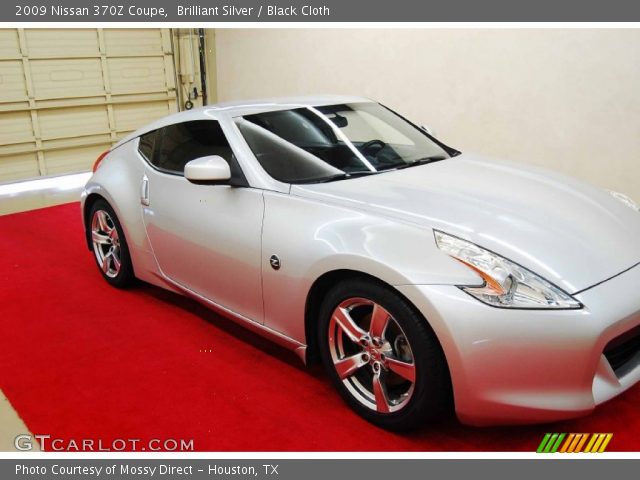 2009 Nissan 370Z Coupe in Brilliant Silver
