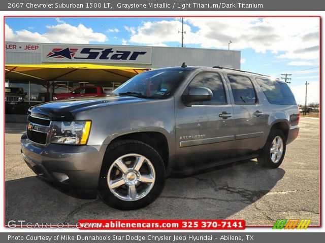 2007 Chevrolet Suburban 1500 LT in Graystone Metallic