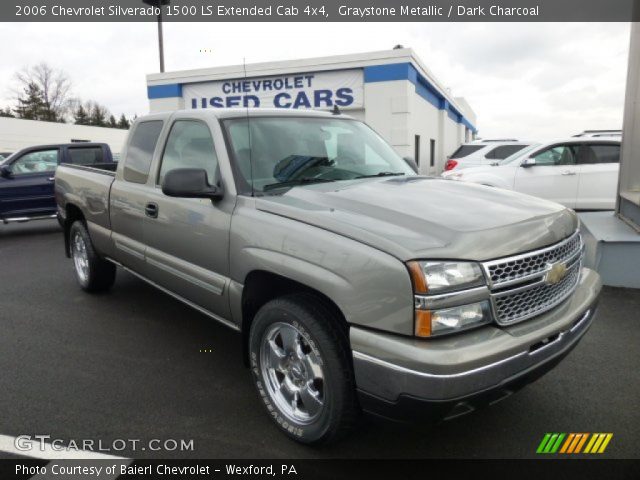2006 Chevrolet Silverado 1500 LS Extended Cab 4x4 in Graystone Metallic