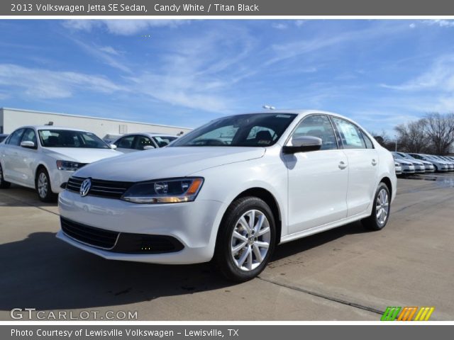 2013 Volkswagen Jetta SE Sedan in Candy White