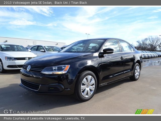 2013 Volkswagen Jetta SE Sedan in Black Uni