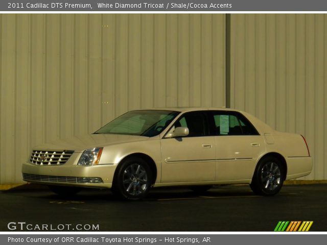2011 Cadillac DTS Premium in White Diamond Tricoat