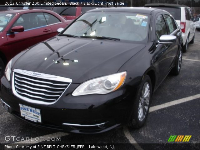2013 Chrysler 200 Limited Sedan in Black