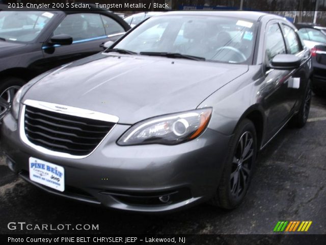 2013 Chrysler 200 S Sedan in Tungsten Metallic