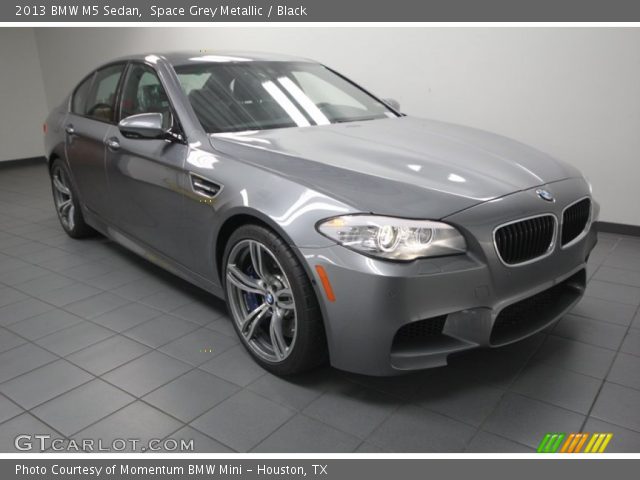 2013 BMW M5 Sedan in Space Grey Metallic