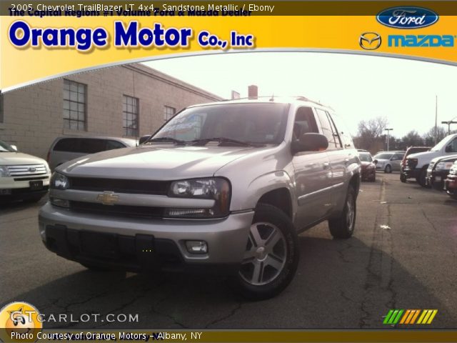 2005 Chevrolet TrailBlazer LT 4x4 in Sandstone Metallic