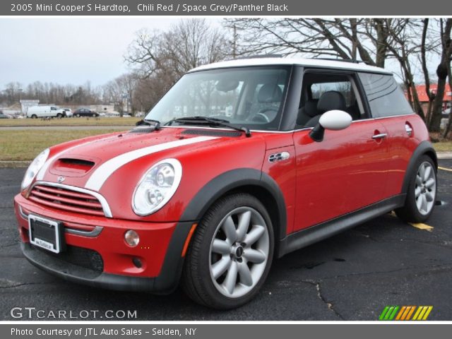2005 Mini Cooper S Hardtop in Chili Red