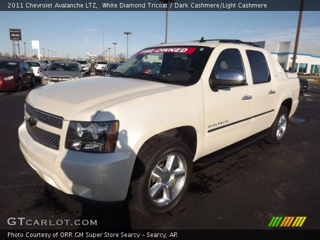 2011 Chevrolet Avalanche LTZ in White Diamond Tricoat