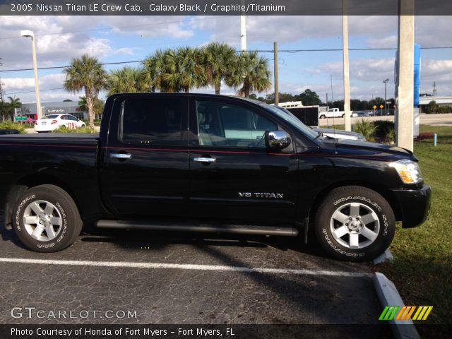 2005 Nissan Titan LE Crew Cab in Galaxy Black