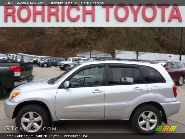 2004 Toyota RAV4 4WD in Titanium Metallic