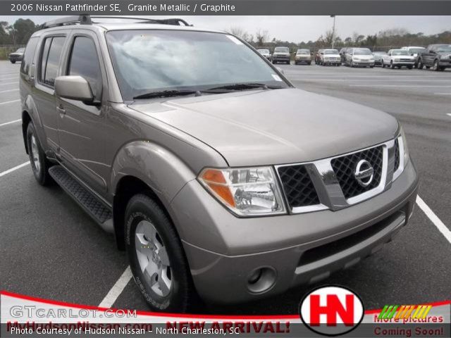 2006 Nissan Pathfinder SE in Granite Metallic