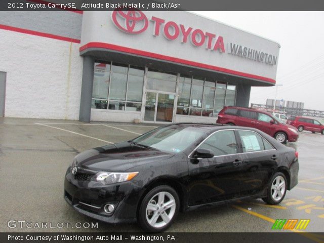 2012 Toyota Camry SE in Attitude Black Metallic