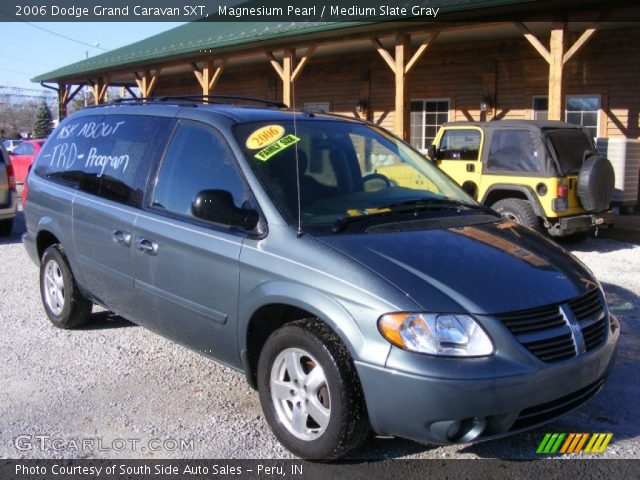 2006 Dodge Grand Caravan SXT in Magnesium Pearl