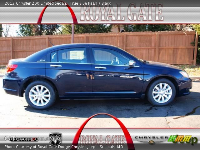 2013 Chrysler 200 Limited Sedan in True Blue Pearl