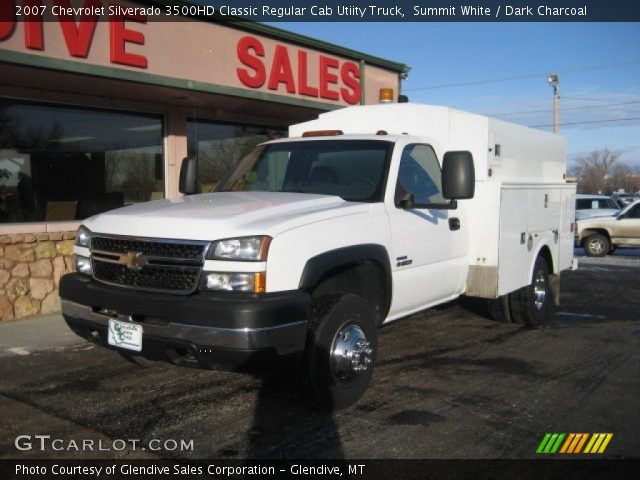 2007 Chevrolet Silverado 3500HD Classic Regular Cab Utiity Truck in Summit White