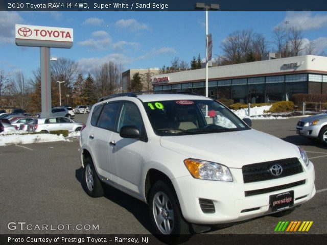 2010 Toyota RAV4 I4 4WD in Super White