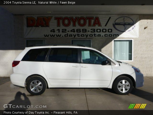 2004 Toyota Sienna LE in Natural White