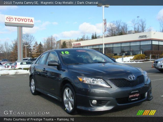 2010 Toyota Camry SE in Magnetic Gray Metallic