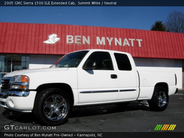 2005 GMC Sierra 1500 SLE Extended Cab in Summit White