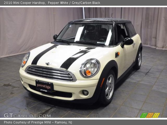 2010 Mini Cooper Hardtop in Pepper White
