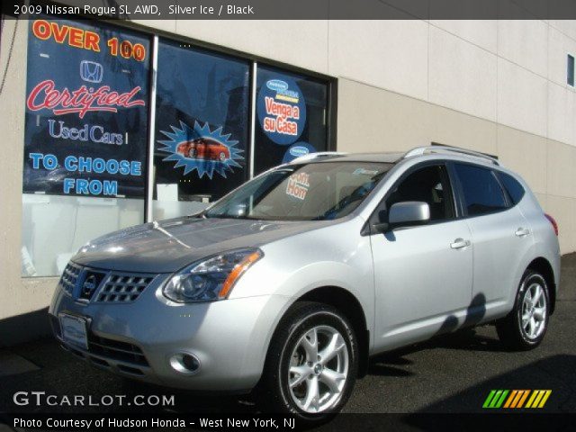 2009 Nissan Rogue SL AWD in Silver Ice