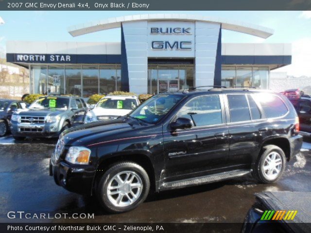 2007 GMC Envoy Denali 4x4 in Onyx Black
