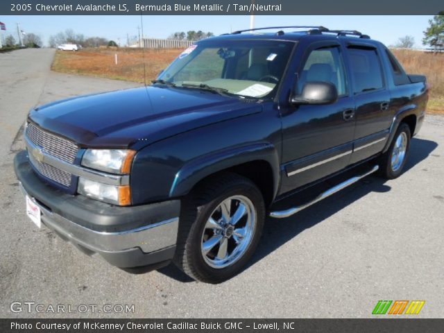 2005 Chevrolet Avalanche LS in Bermuda Blue Metallic