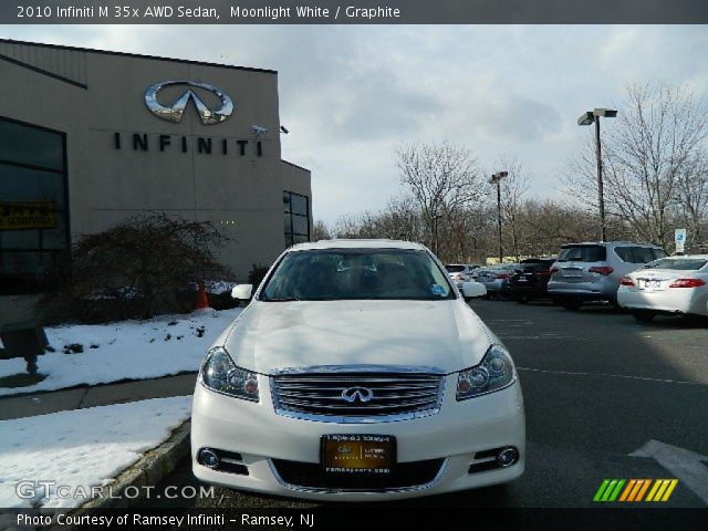 2010 Infiniti M 35x AWD Sedan in Moonlight White