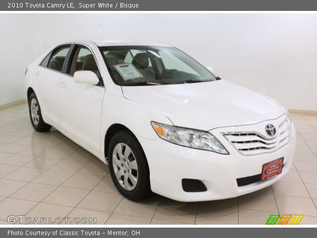 2010 Toyota Camry LE in Super White