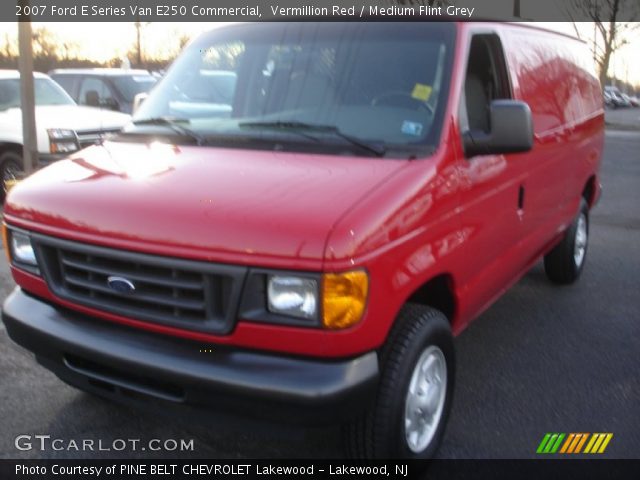 2007 Ford E Series Van E250 Commercial in Vermillion Red