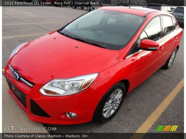 2012 Ford Focus SEL Sedan in Race Red