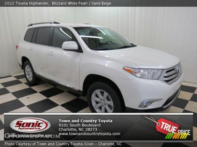2013 Toyota Highlander  in Blizzard White Pearl