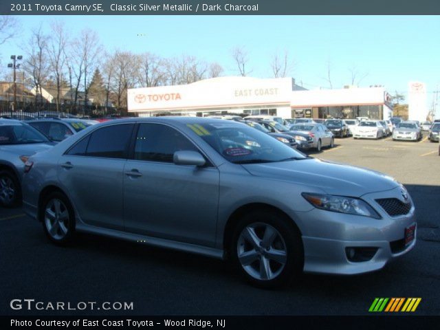 2011 Toyota Camry SE in Classic Silver Metallic
