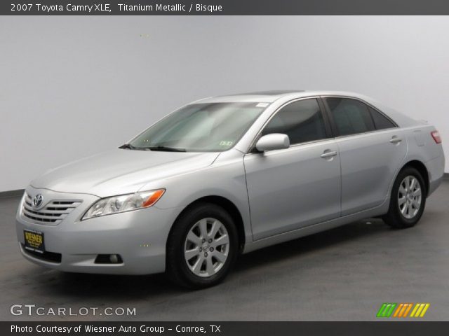 2007 Toyota Camry XLE in Titanium Metallic