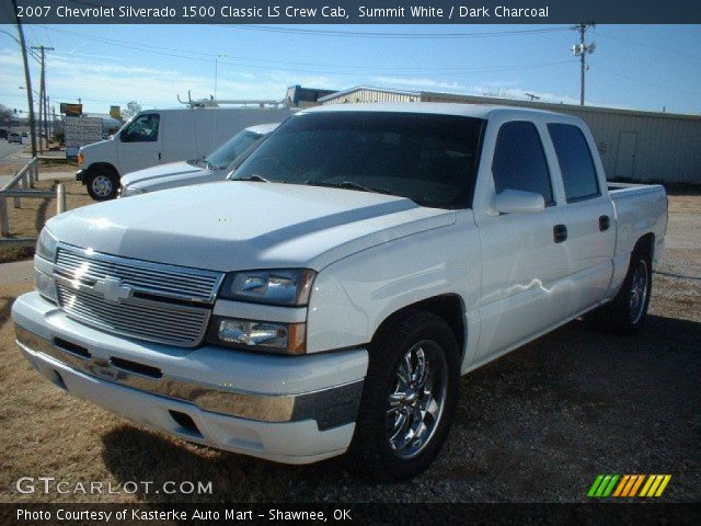 2007 Chevrolet Silverado 1500 Classic LS Crew Cab in Summit White